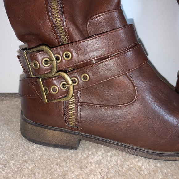Brown Mossimo Boots Size 8 - Picture 2 of 6